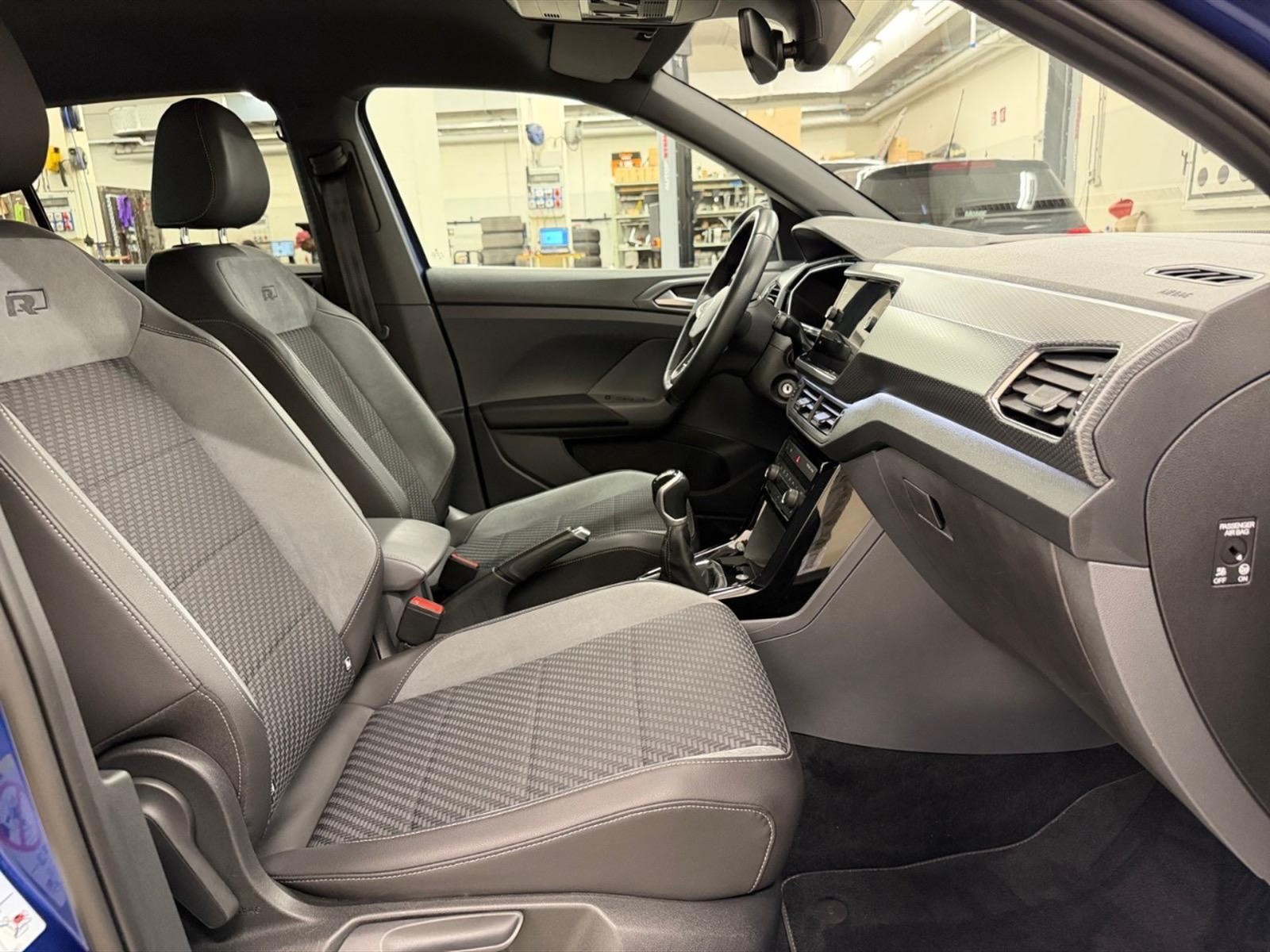 Volkswagen T-Cross 1.0 tsi advanced 110cv - 9