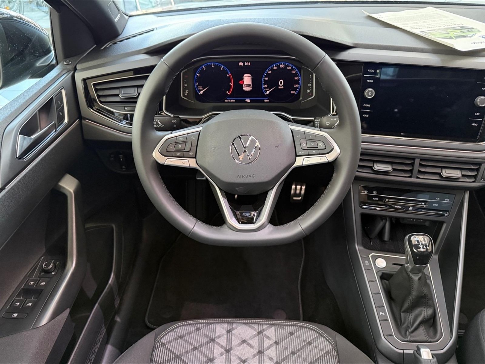 Volkswagen Taigo 1.0 tsi r-line plus 115cv - 7