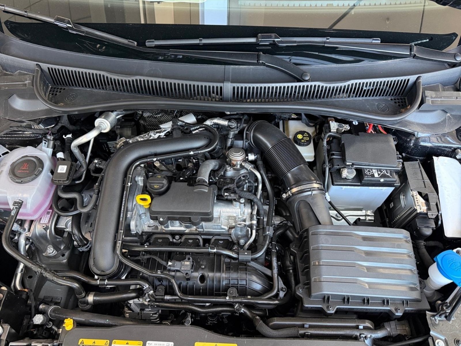 Volkswagen Taigo 1.0 tsi r-line plus 115cv - 10