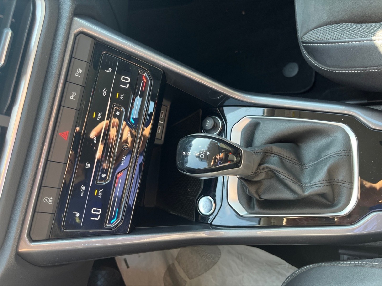 Volkswagen T-Roc 1.5 tsi style dsg - 23