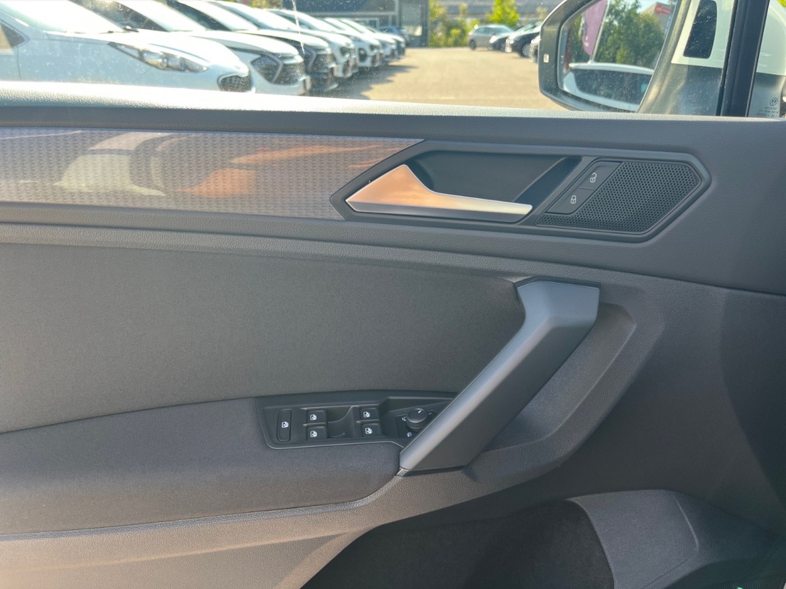 Volkswagen Tiguan 2.0 tdi life 150cv dsg - 23