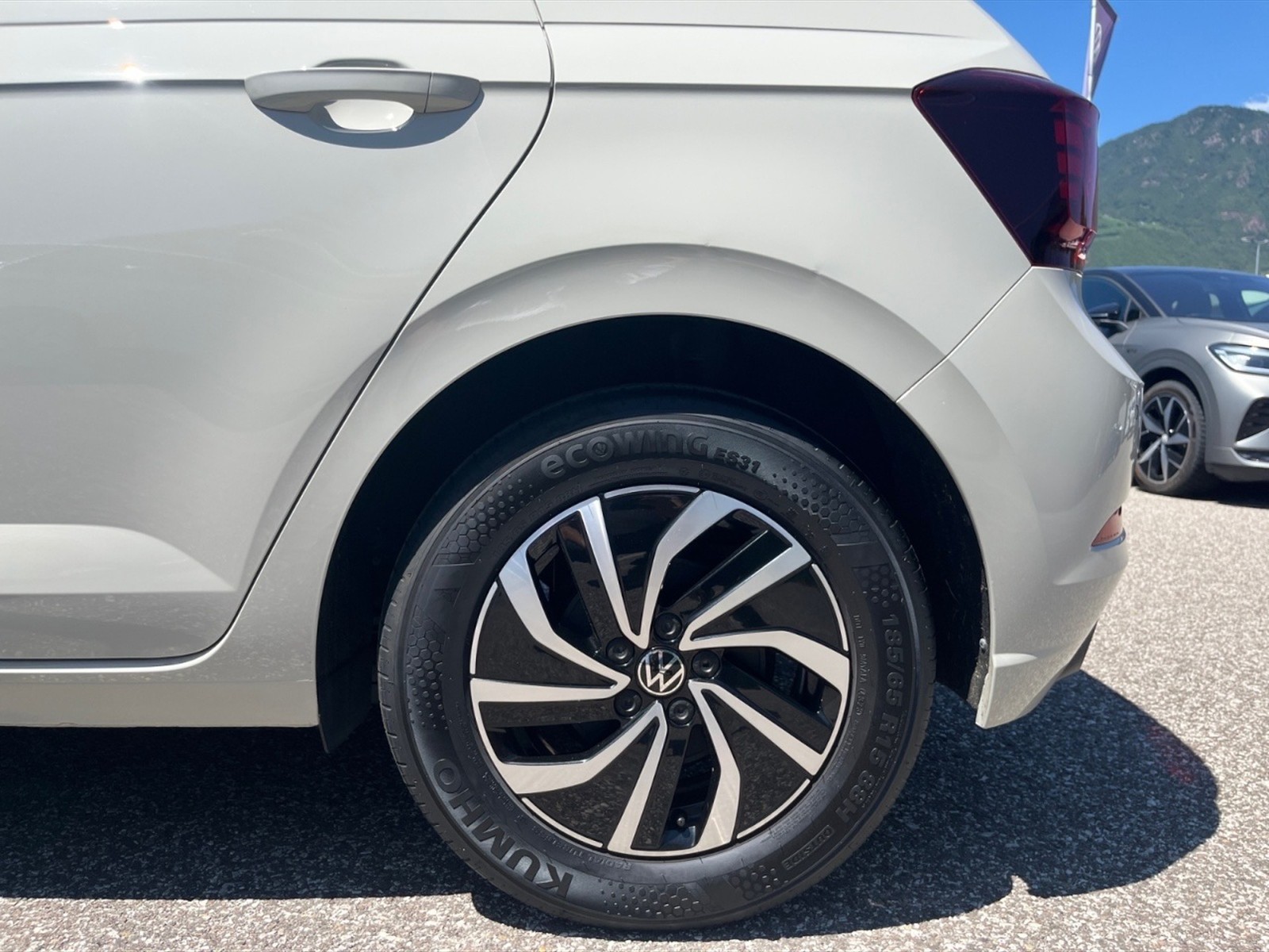 Volkswagen Polo 1.0 tsi life 95cv - 23