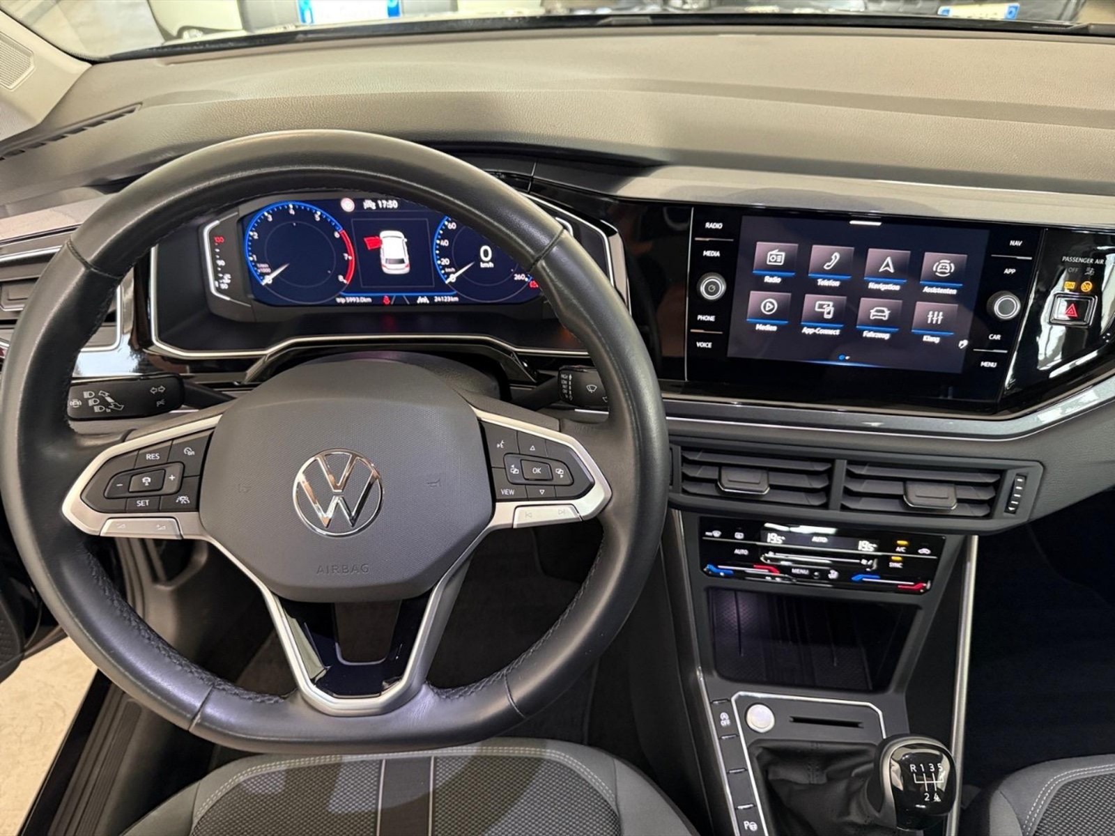 Volkswagen Polo 1.0 tsi style 95cv - 18