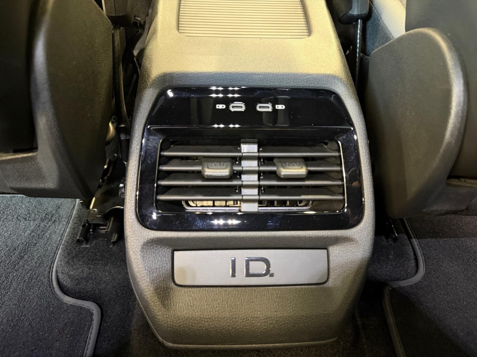 Volkswagen ID.4 77 kwh pro edition plus 4motion 286cv - 26