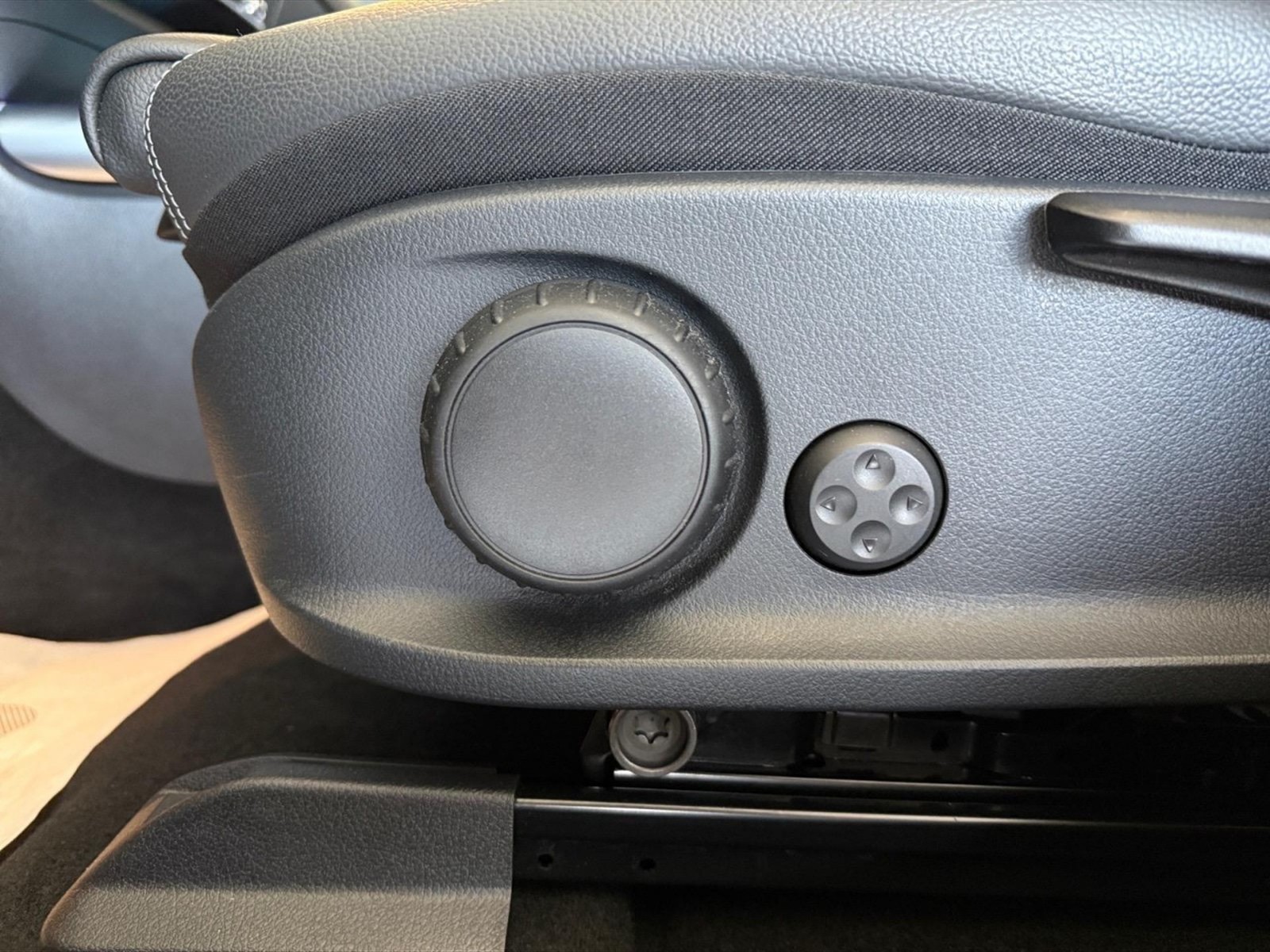 Mercedes EQA 250 sport plus - 15