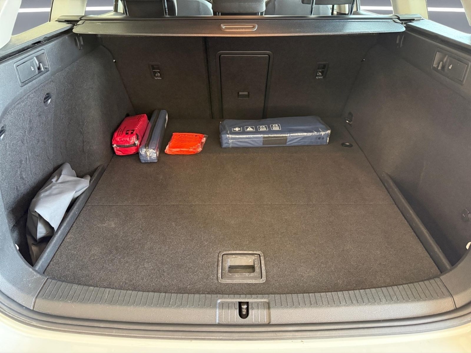 Volkswagen Golf variant 1.0 tsi business 115cv - 11