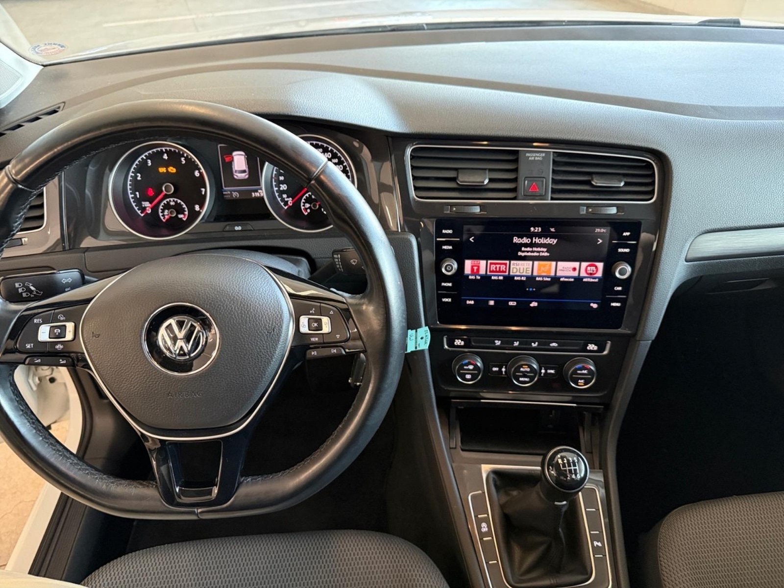 Volkswagen Golf variant 1.0 tsi business 115cv - 16
