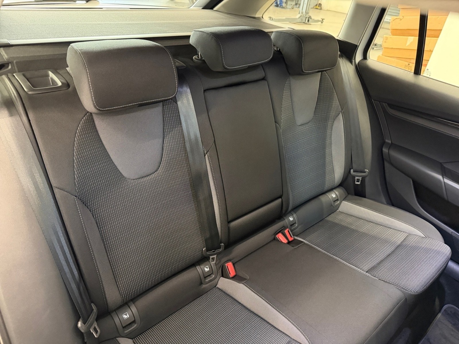 Skoda Octavia wagon 2.0 tdi evo style 150cv dsg - 9