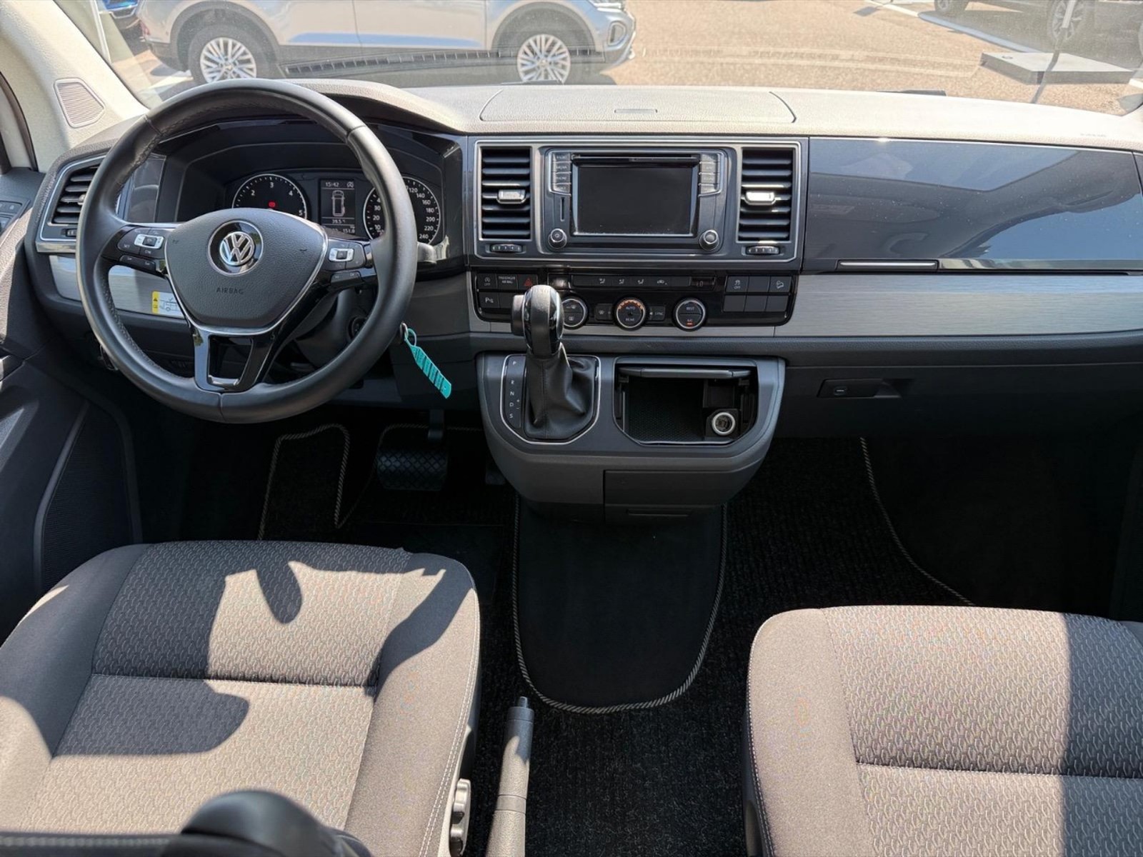 Volkswagen T6.1 California Beach 2.0 TDI 4Motion DSG - 7