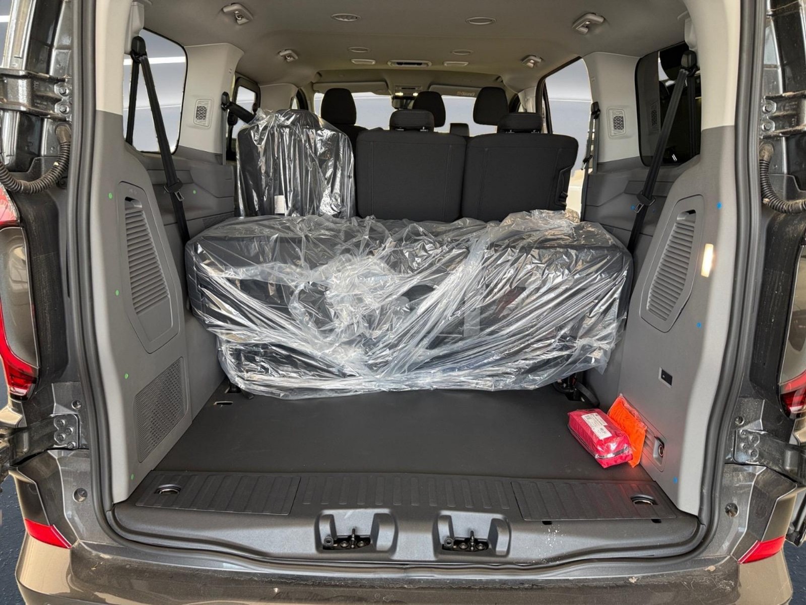 Volkswagen T7 Caravelle t7 2.0 tdi 150cv life l1 auto - 8