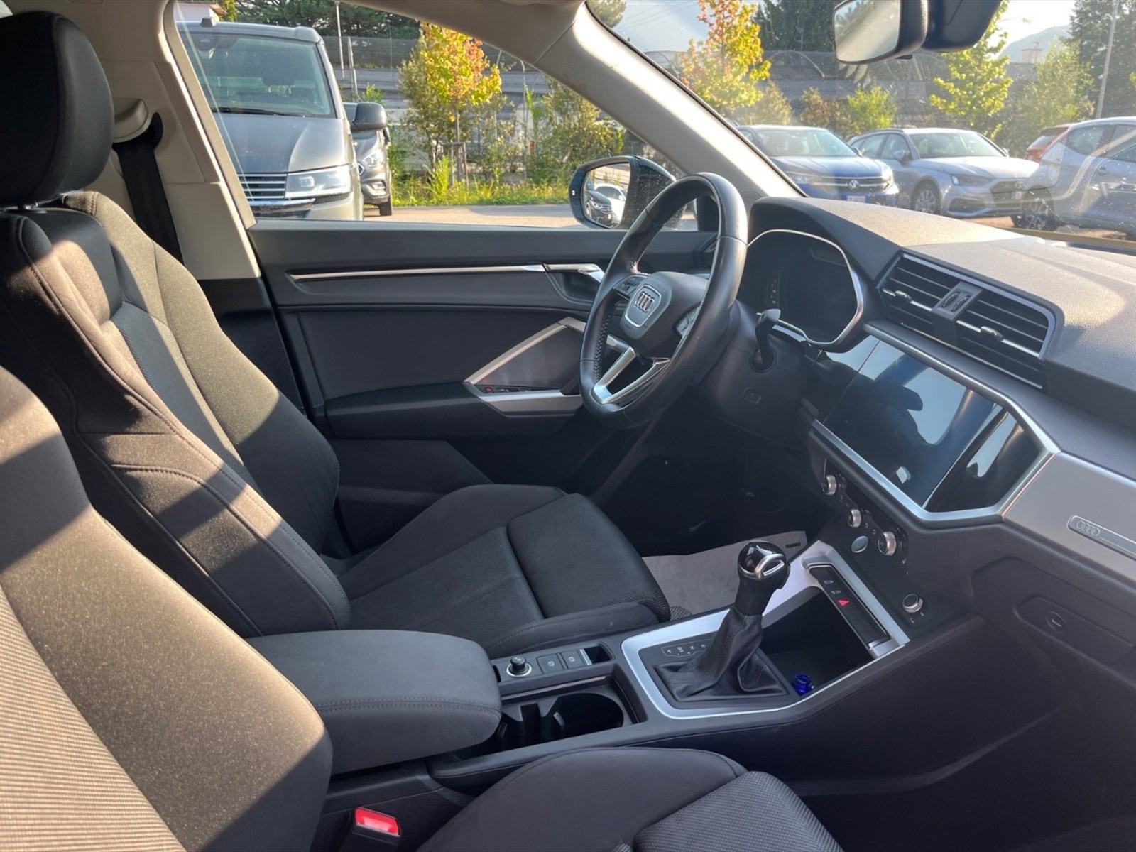 Audi Q3 35 1.5 tfsi mhev s line edition s-tronic - 8