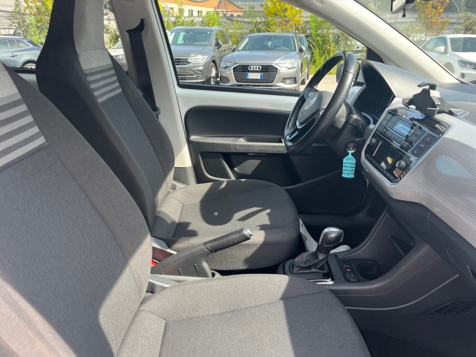 Volkswagen e-up! 5p - 9