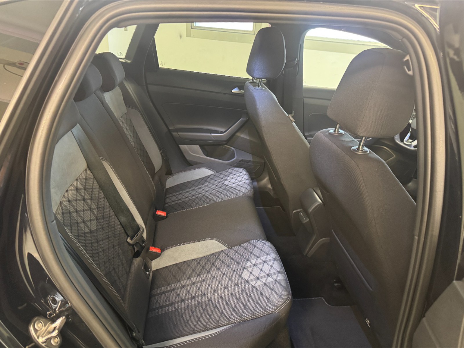 Volkswagen Taigo 1.0 tsi r-line 115cv dsg - 10