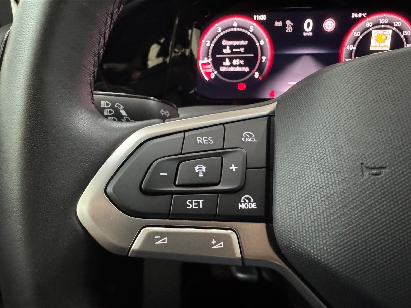 Volkswagen Golf 1.5 tsi edition plus 150cv - 17