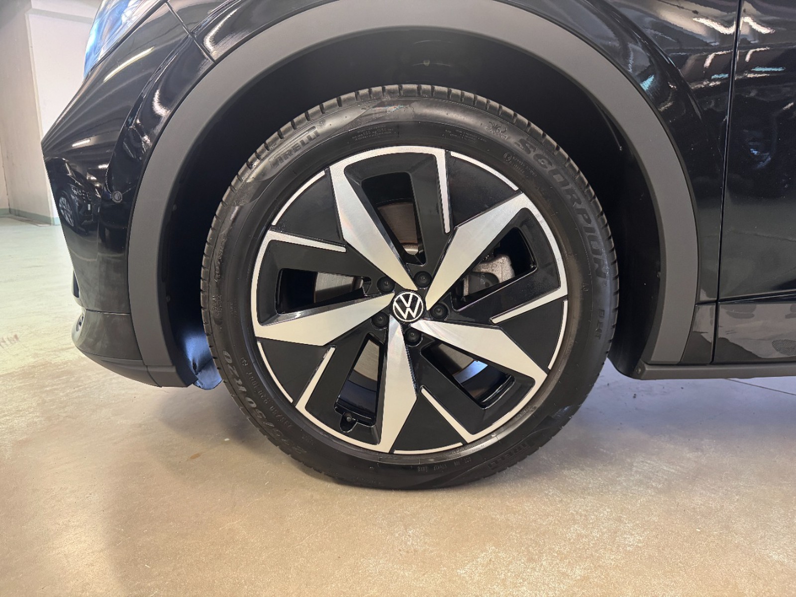 Volkswagen ID.5 77 kwh gtx 4motion 299cv - 19