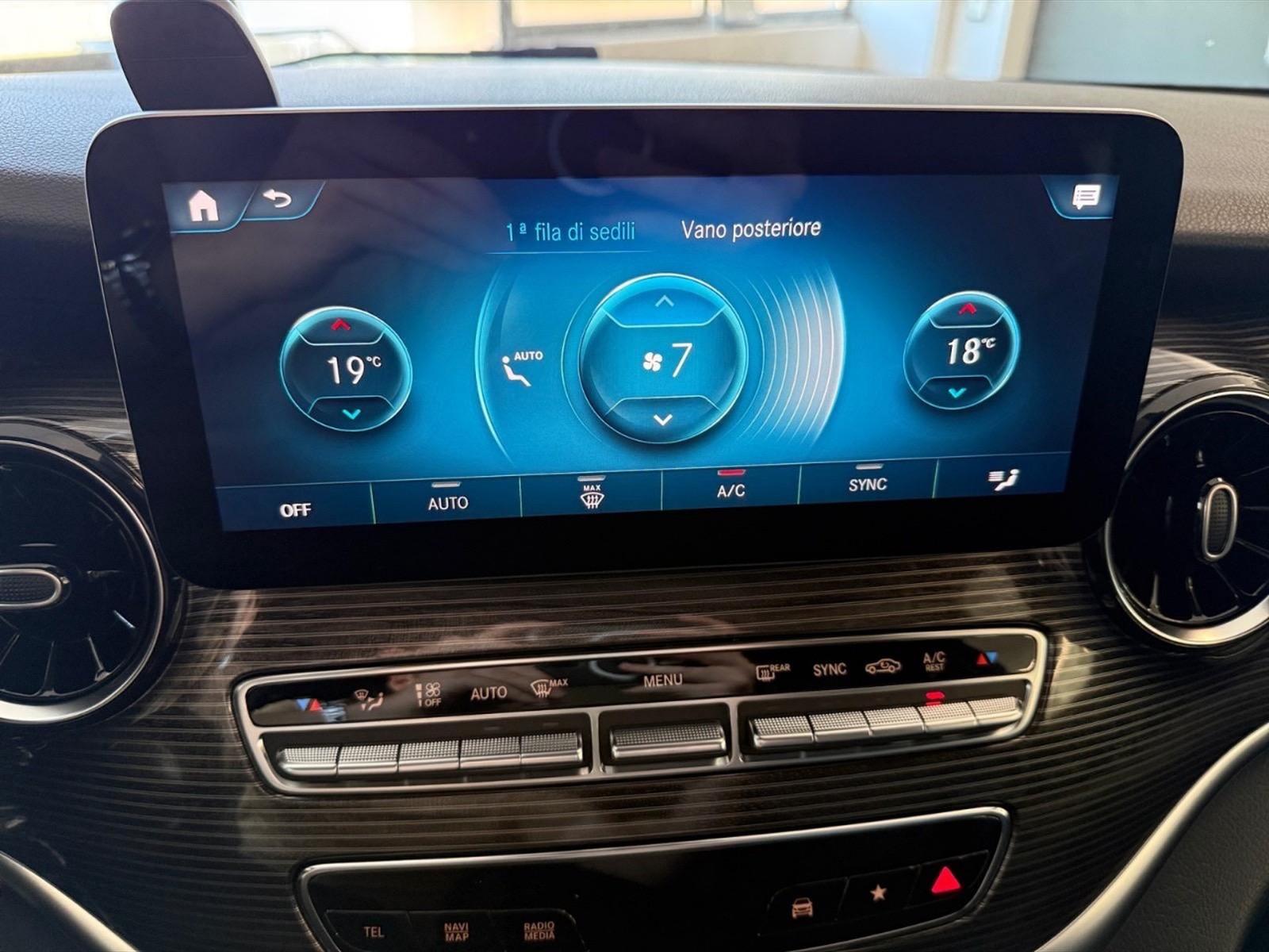 Mercedes Classe V long 300 d premium 4matic auto - 29