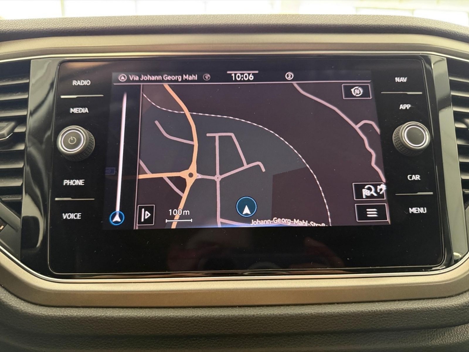 Volkswagen T-Roc 1.0 tsi business 110cv - 25