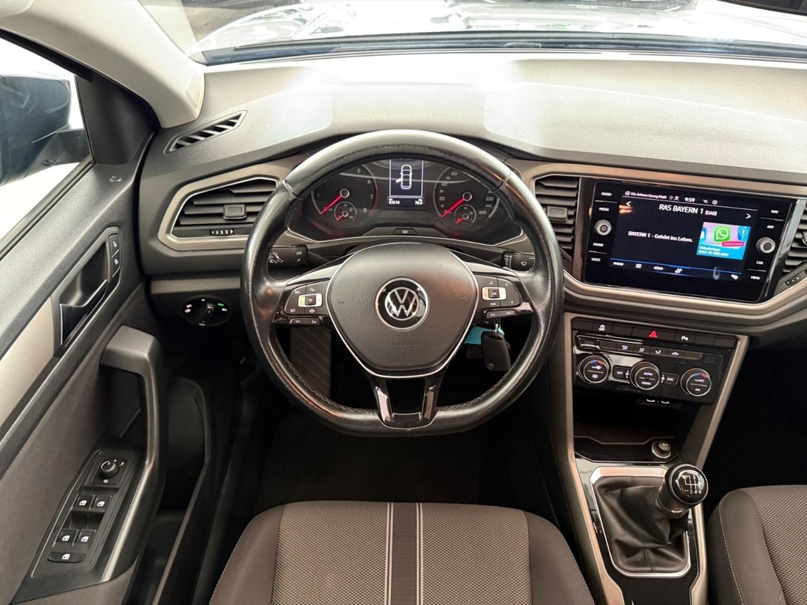 Volkswagen T-Roc 1.0 tsi business 110cv - 8