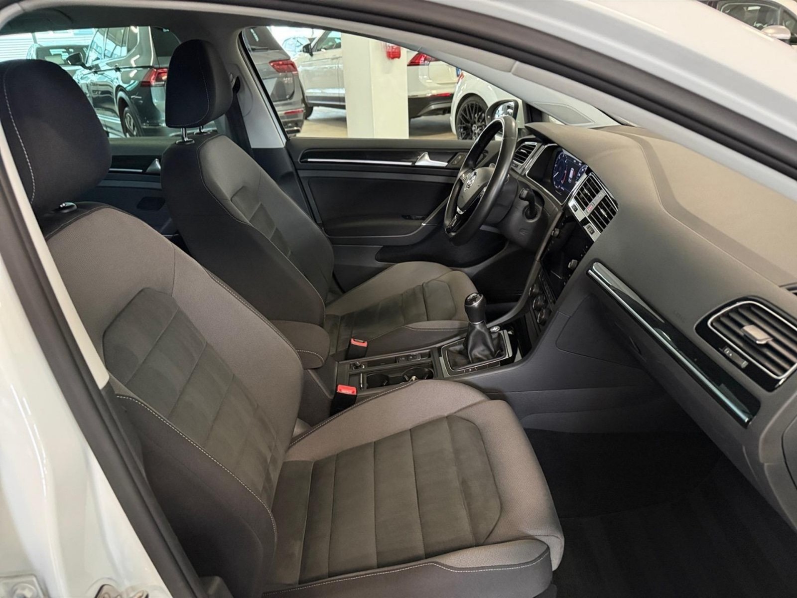 Volkswagen Golf 5p 2.0 tdi executive 150cv - 9