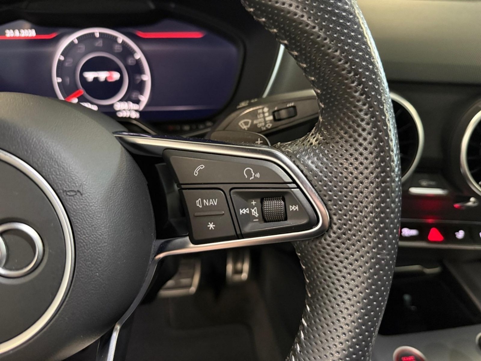 Audi TTS coupe 2.0 tfsi quattro 320cv s-tronic - 16