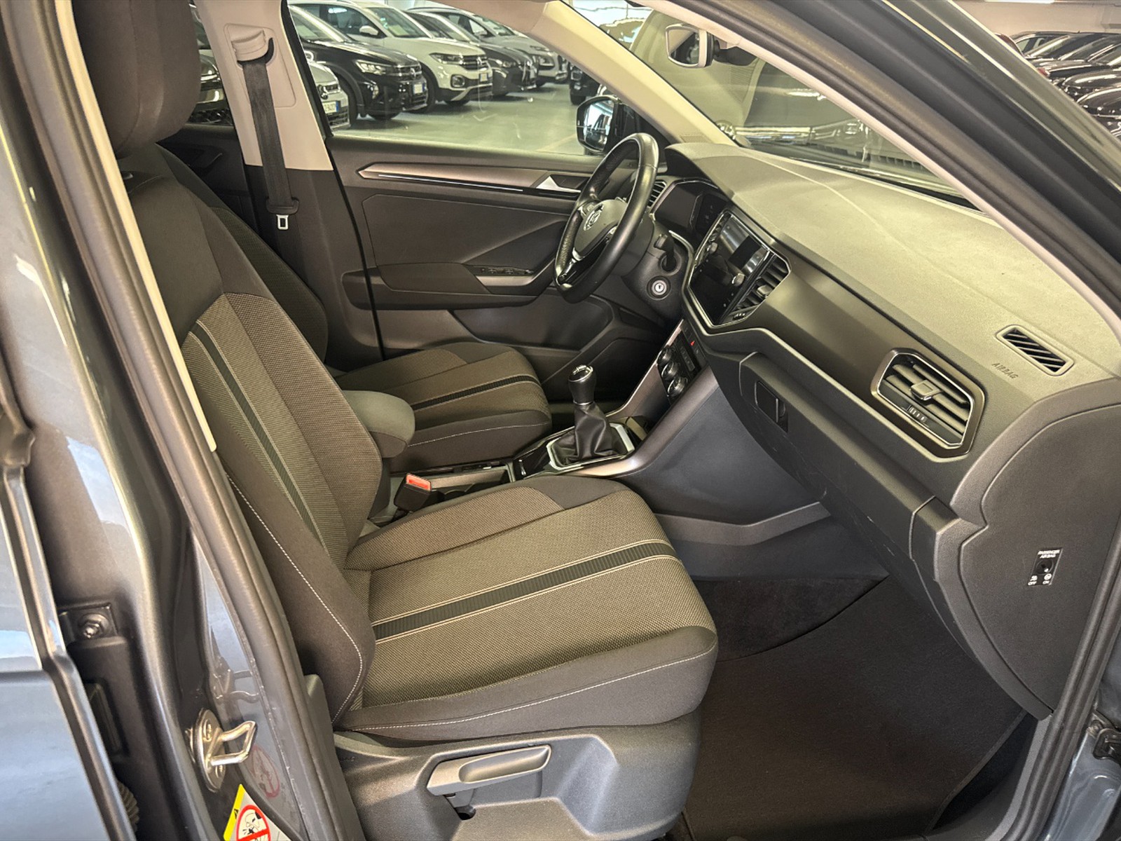 Volkswagen T-Roc 1.0 tsi style 115cv - 9