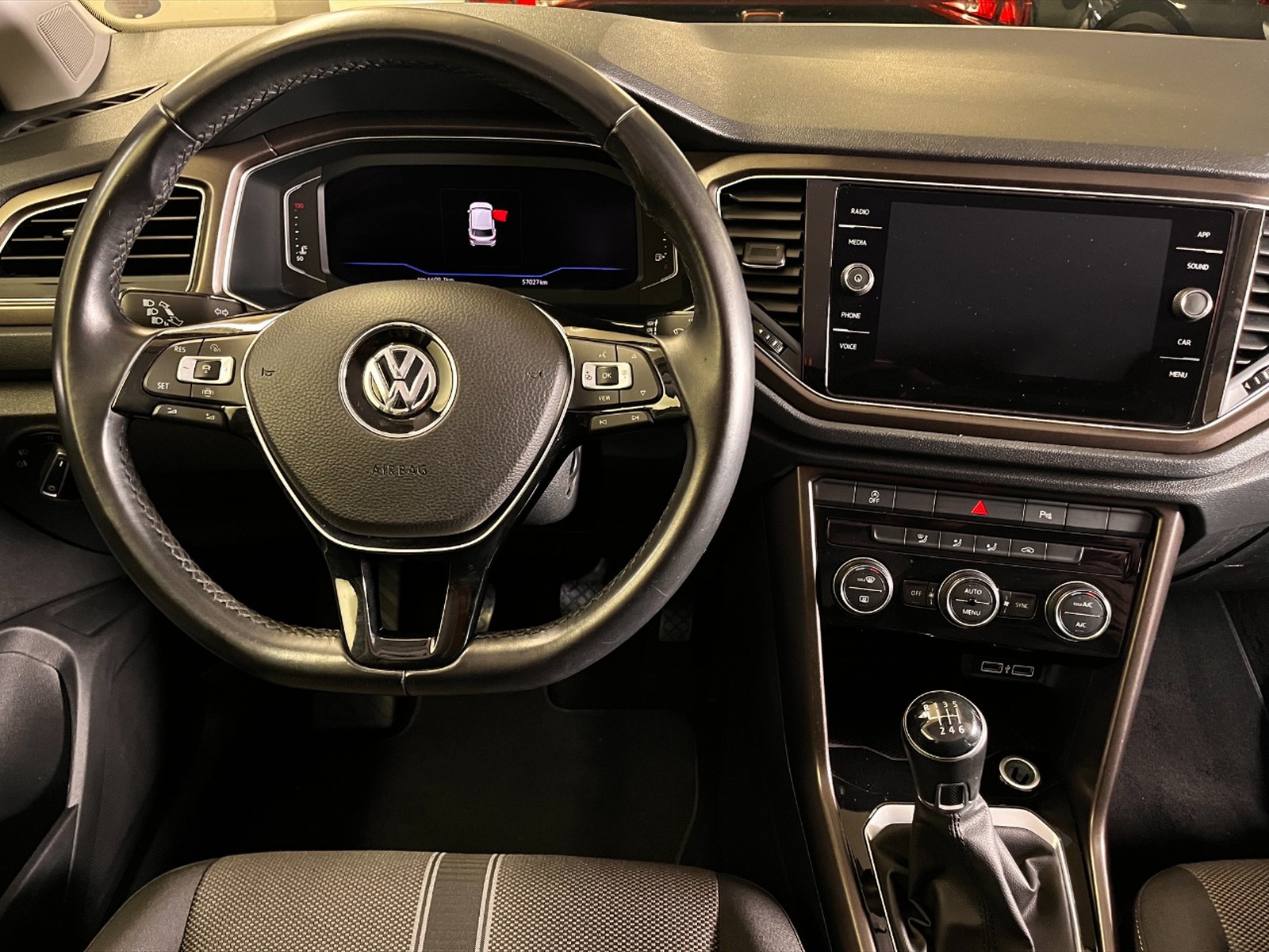 Volkswagen T-Roc 1.0 tsi style 115cv - 8