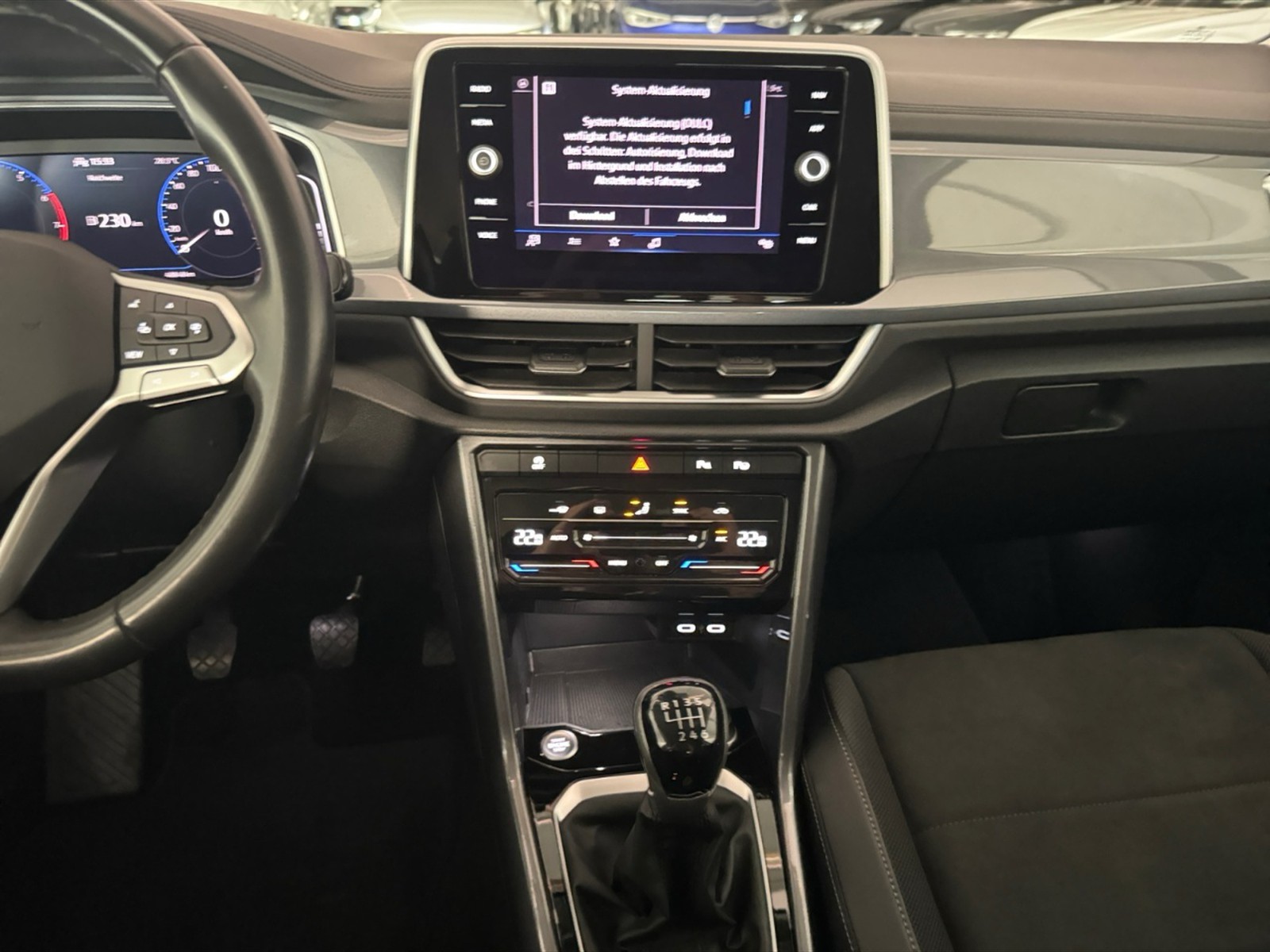 Volkswagen T-Roc 1.0 tsi style 110cv - 19