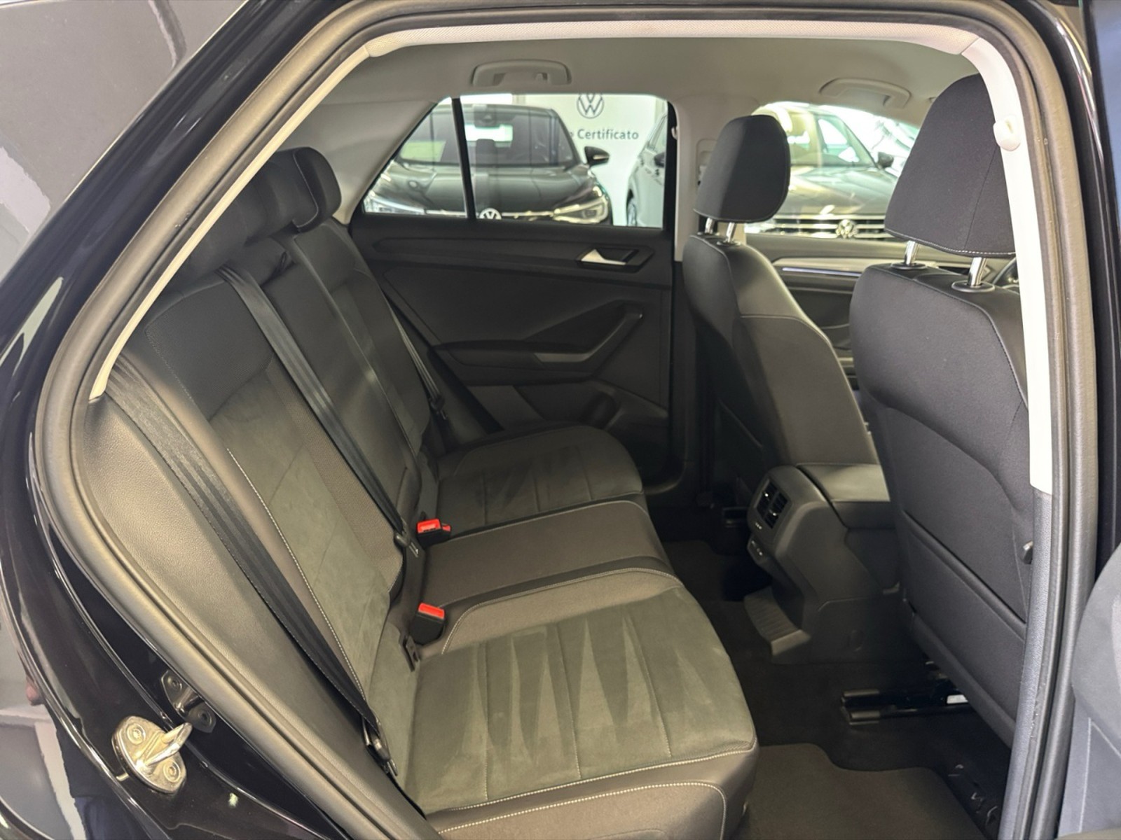 Volkswagen T-Roc 1.0 tsi style 110cv - 10