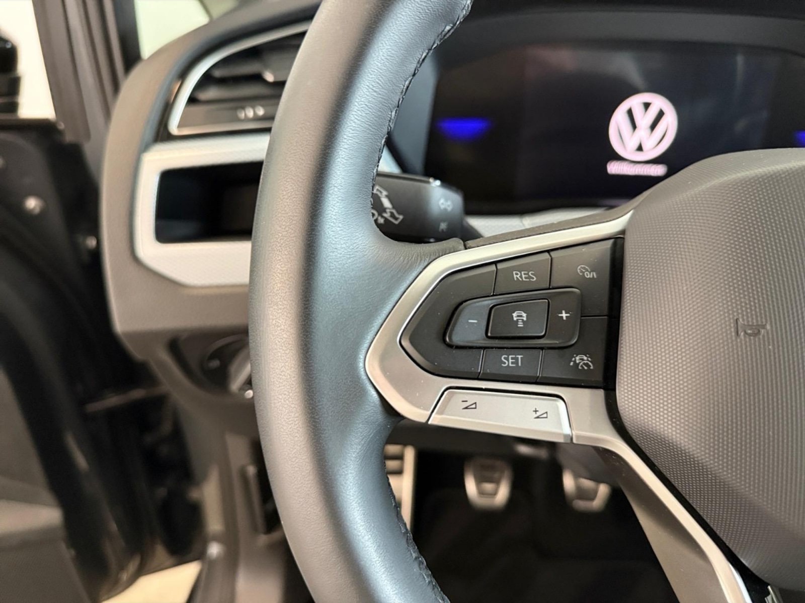 Volkswagen Touran 1.5 tsi business 150cv - 17