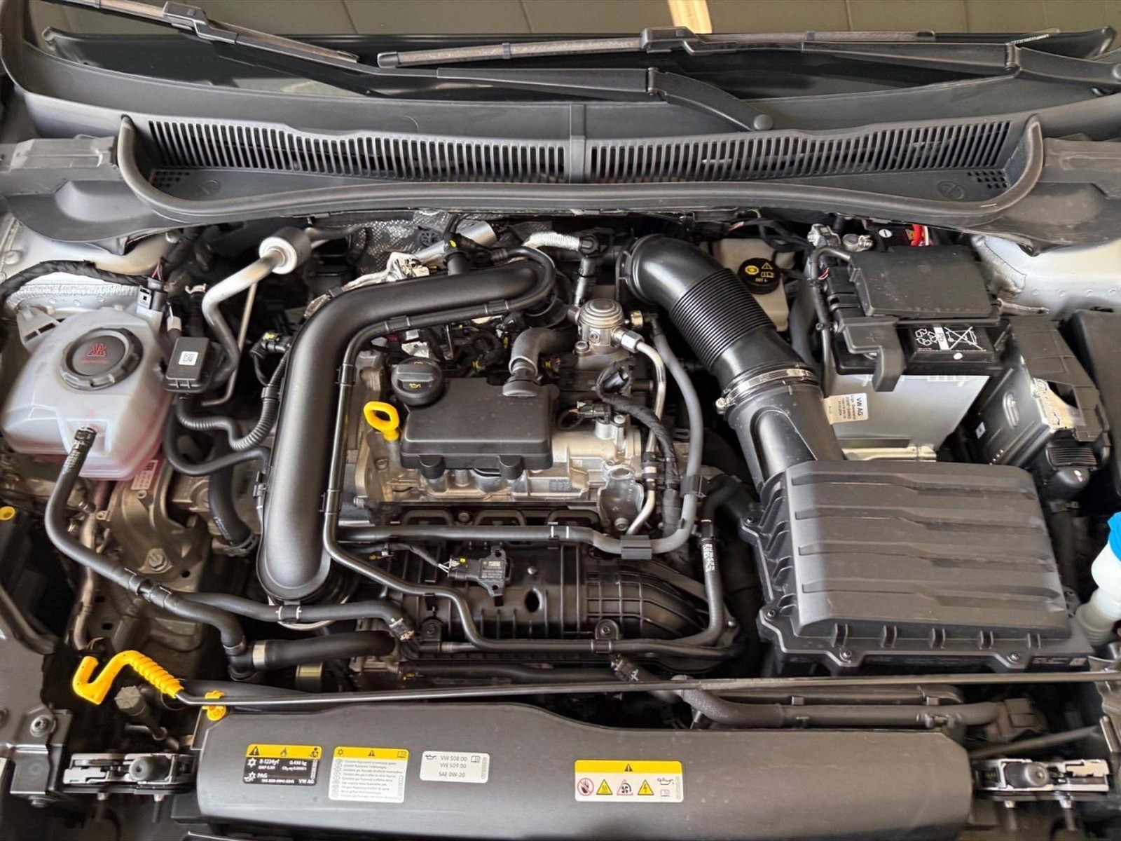 Volkswagen Taigo 1.0 tsi r-line 115cv - 11