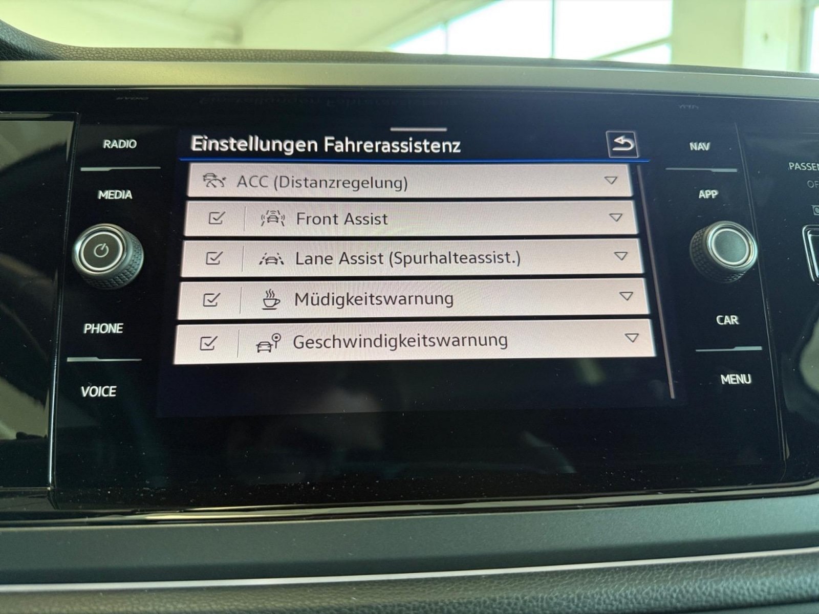 Volkswagen Taigo 1.0 tsi r-line 115cv - 22
