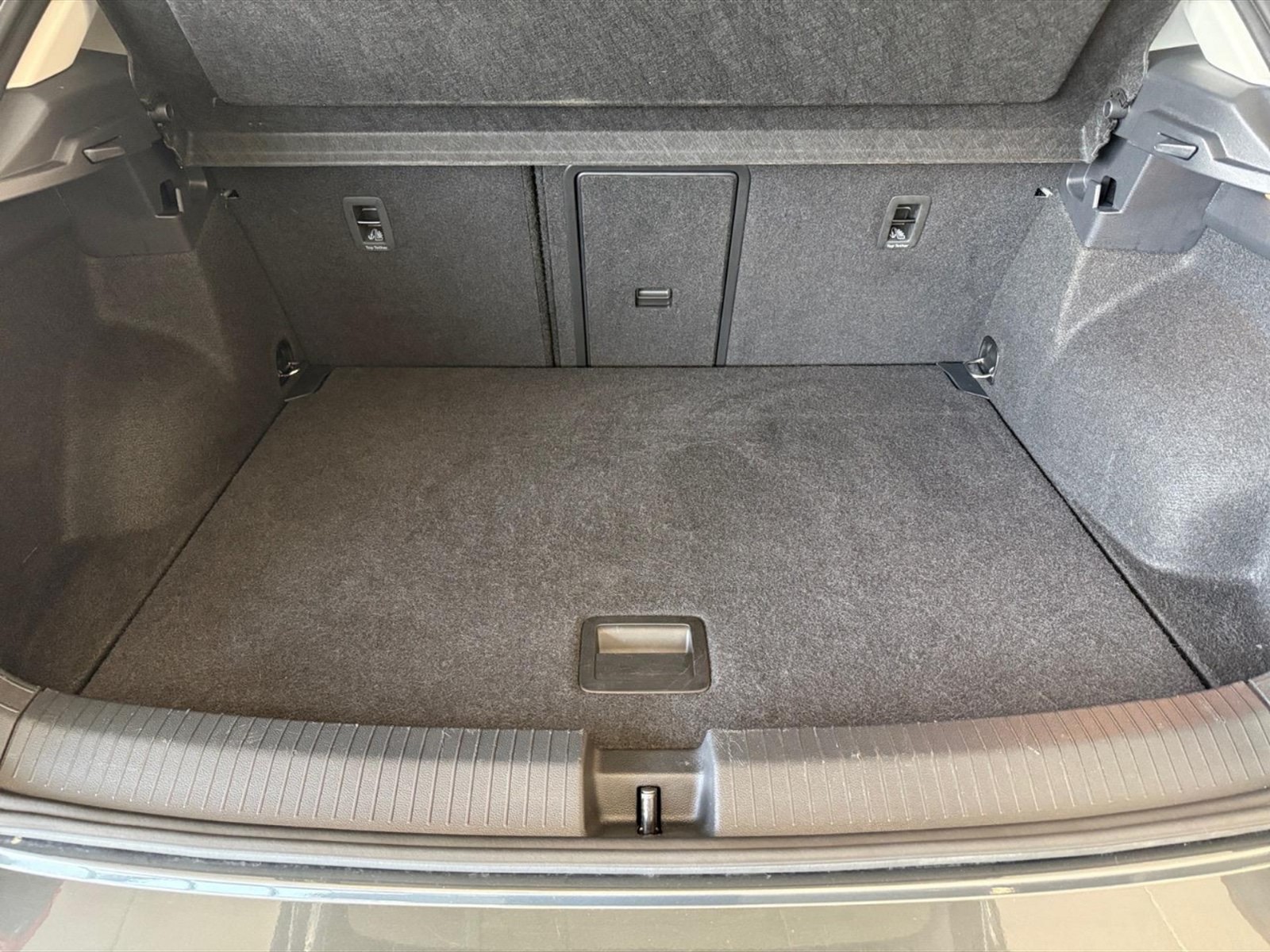 Volkswagen T-Roc 1.5 tsi edition plus dsg - 12
