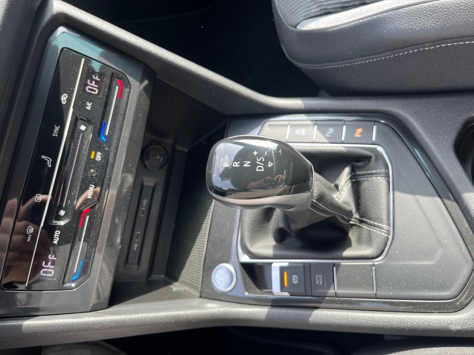 Volkswagen Tiguan 2.0 tdi r-line 150cv dsg - 22