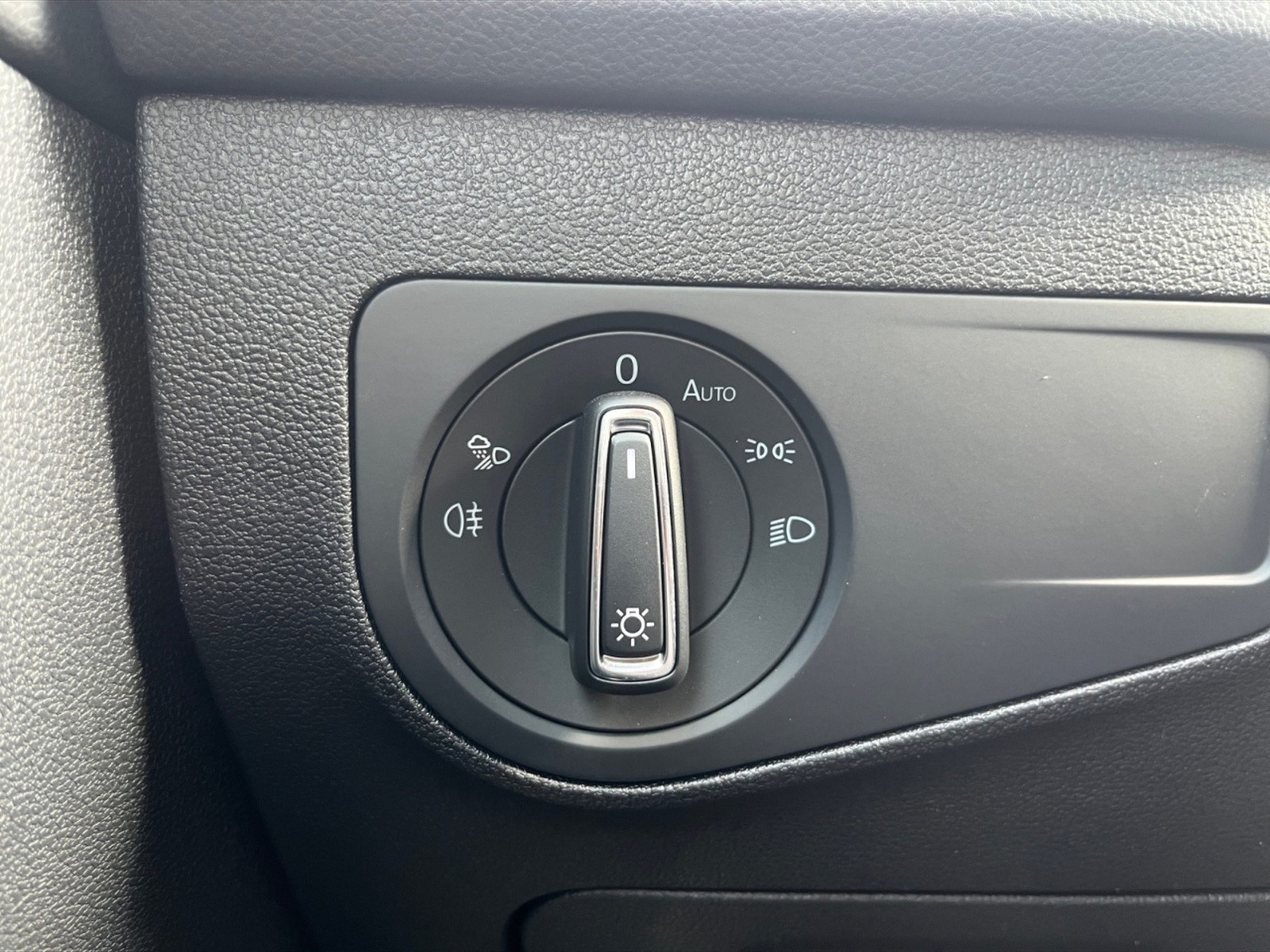 Volkswagen Tiguan 2.0 tdi r-line 150cv dsg - 23