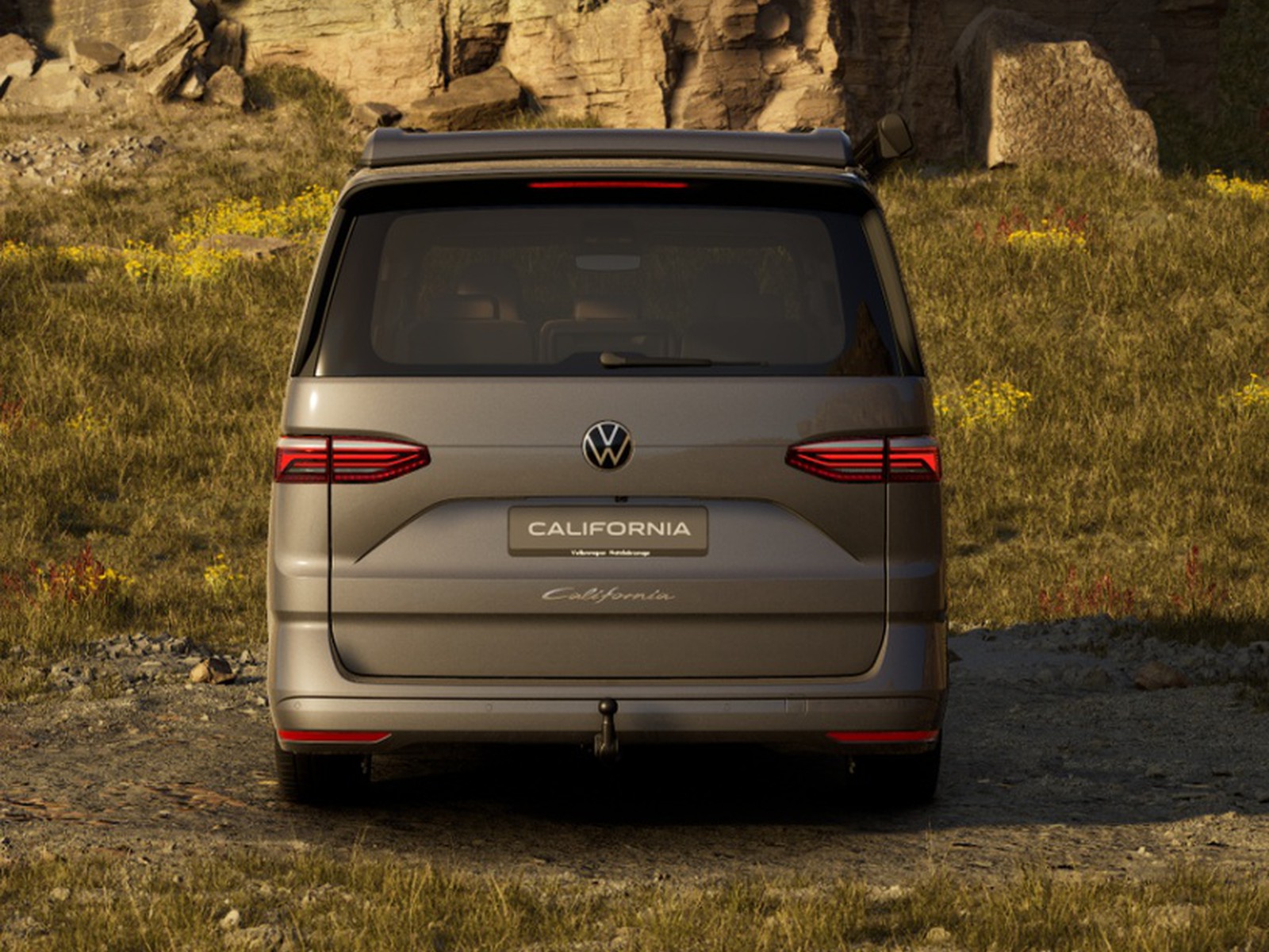 Volkswagen T7 California California T7 2.0 tdi Beach Tour 150cv DSG7 - 4