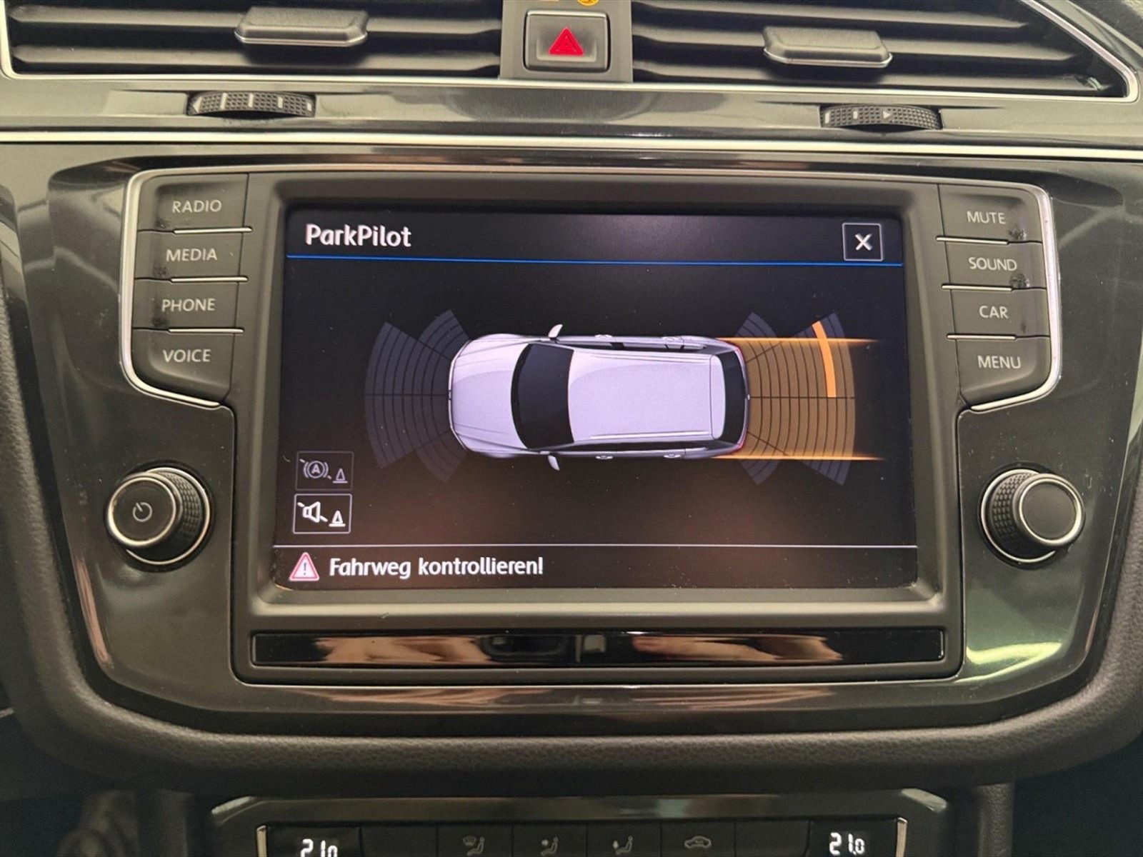 Volkswagen Tiguan 1.4 tsi executive 150cv dsg - 22