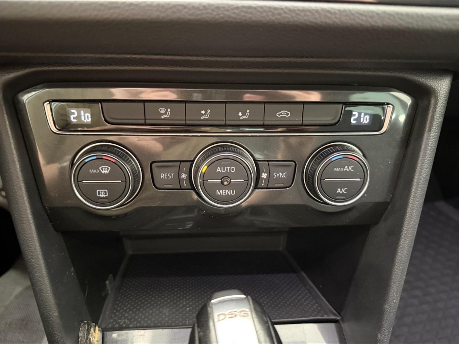 Volkswagen Tiguan 1.4 tsi executive 150cv dsg - 23