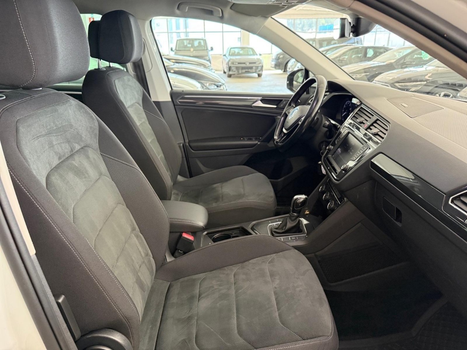Volkswagen Tiguan 1.4 tsi executive 150cv dsg - 9