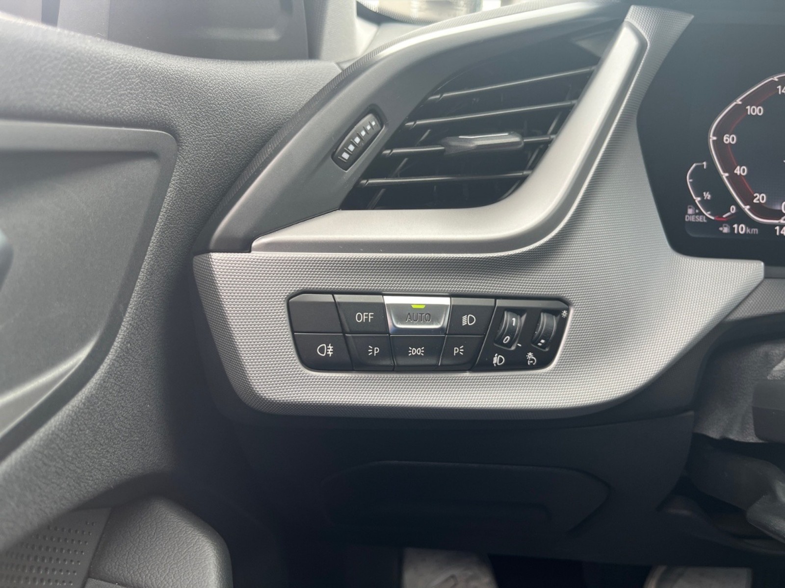 BMW Serie 1 118d advantage auto - 24