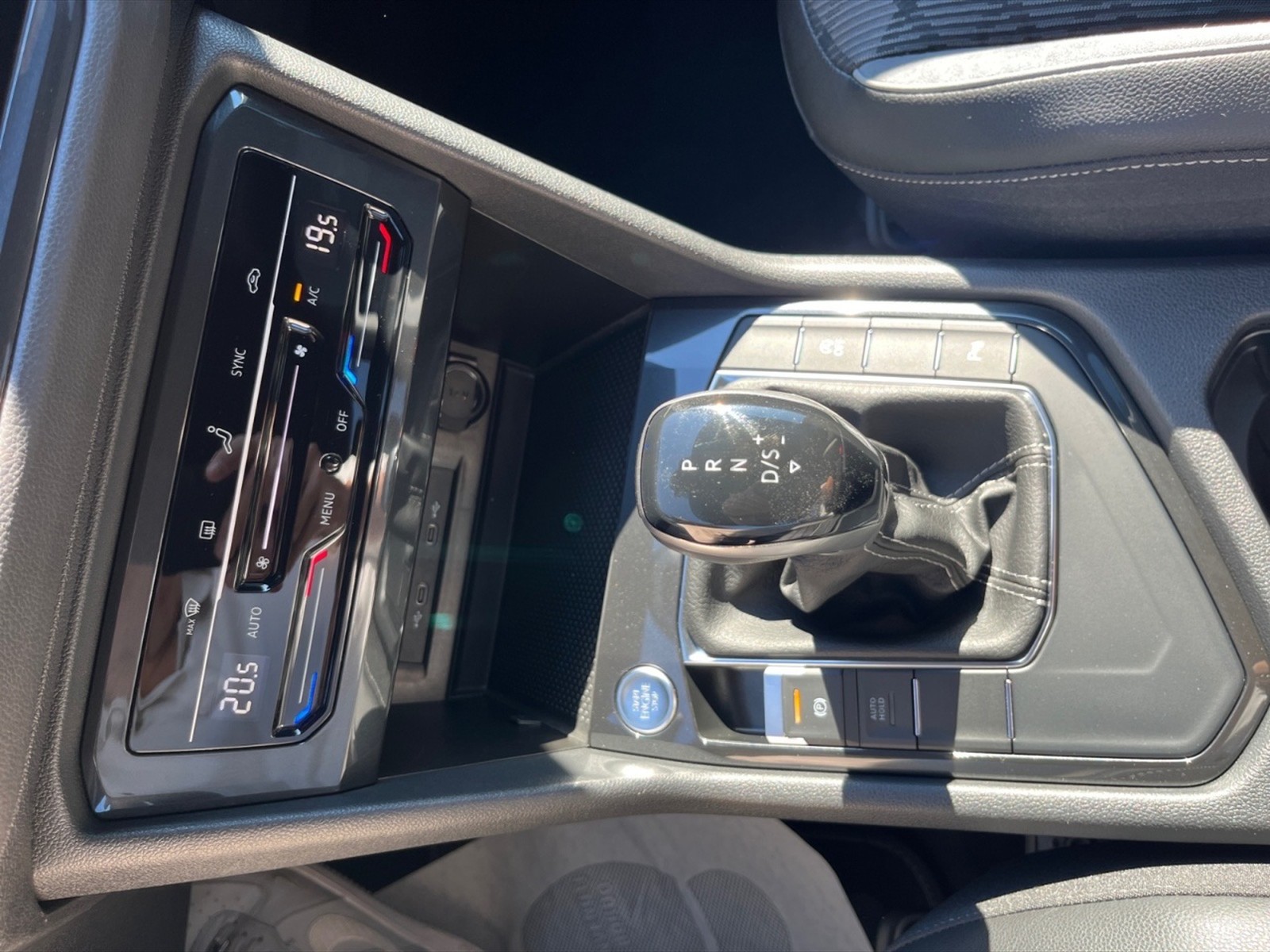Volkswagen Tiguan 1.5 tsi r-line 150cv dsg - 23