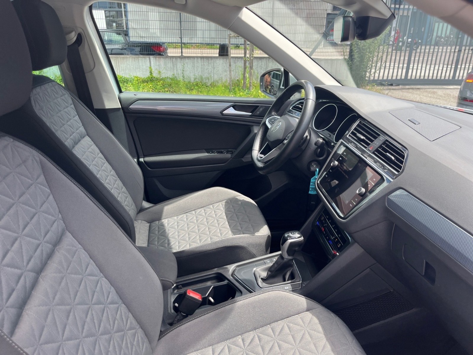 Volkswagen Tiguan 2.0 tdi life 150cv dsg - 9
