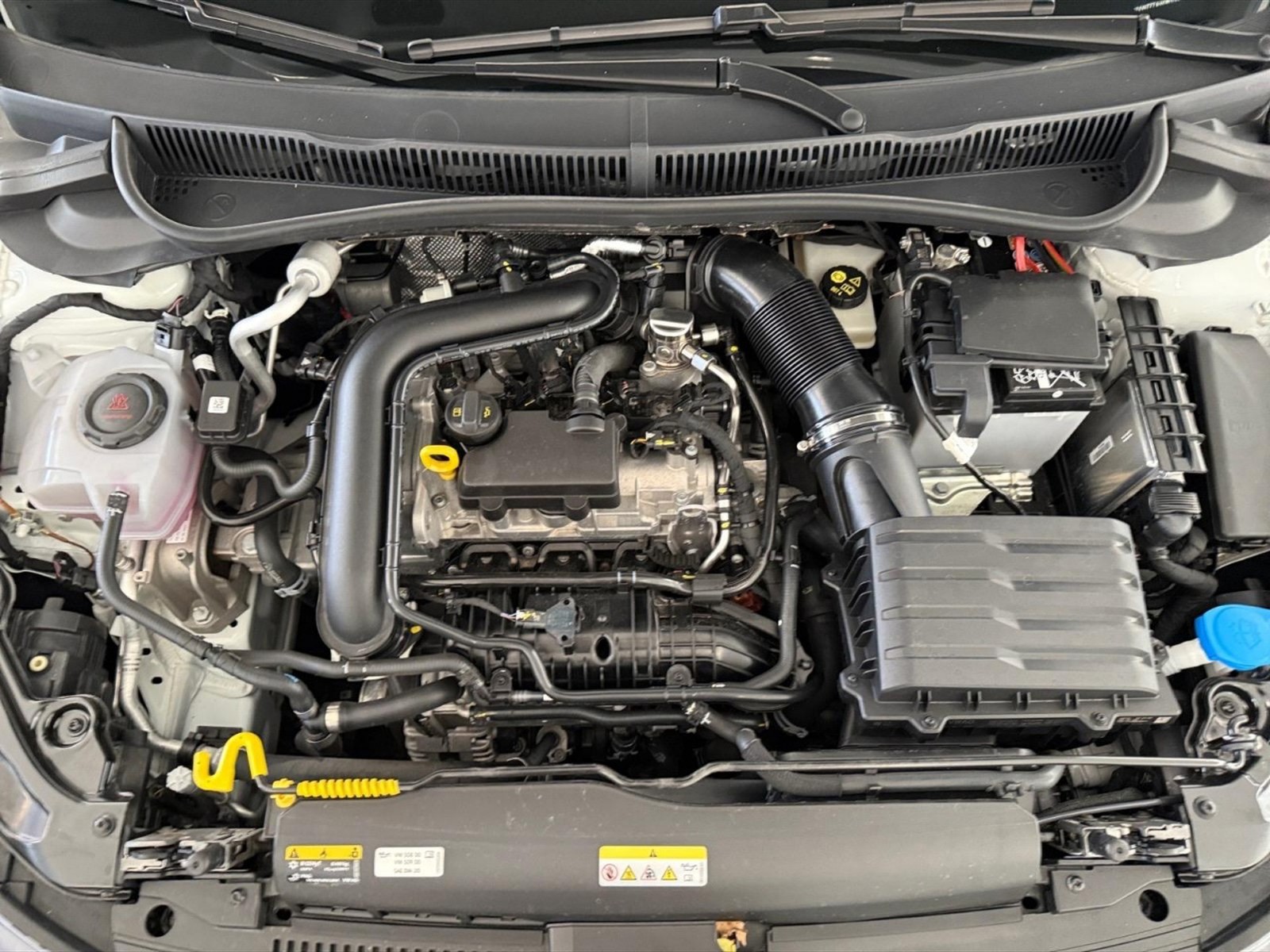 Volkswagen Polo 1.0 tsi r-line 95cv - 11
