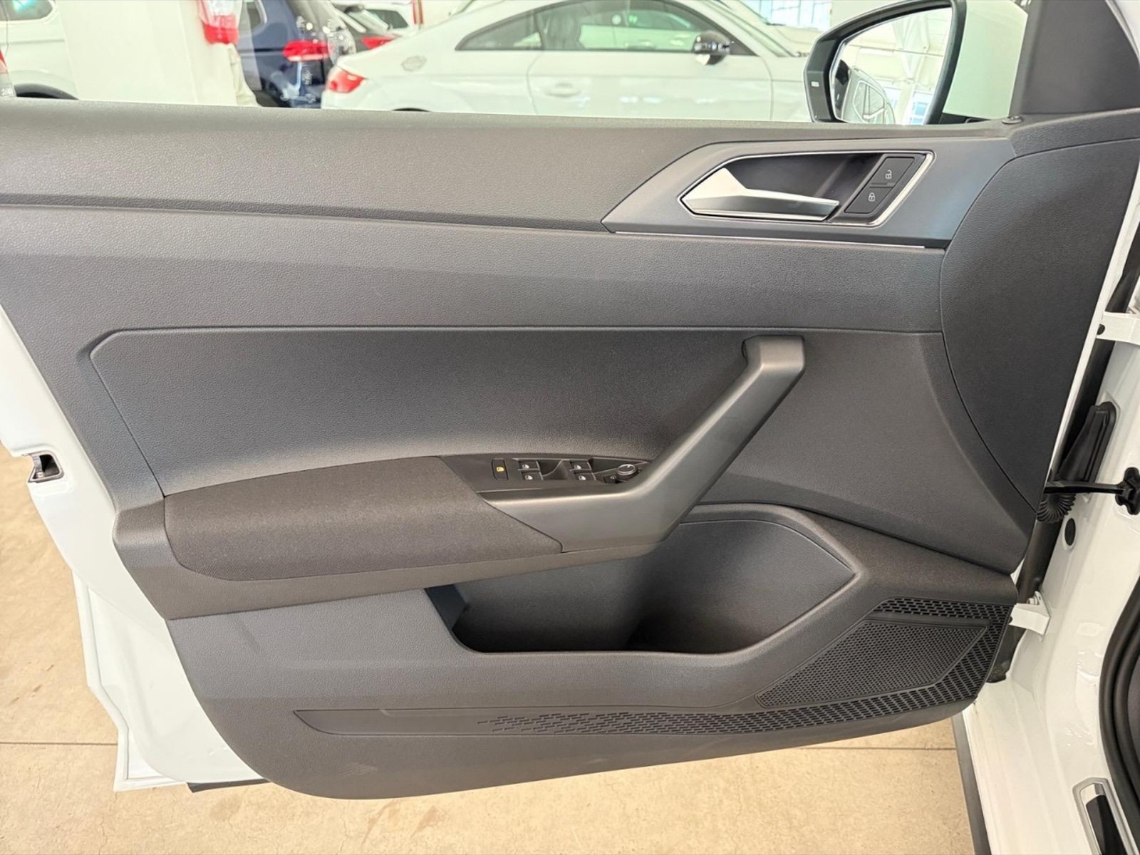 Volkswagen Polo 1.0 tsi r-line 95cv - 14