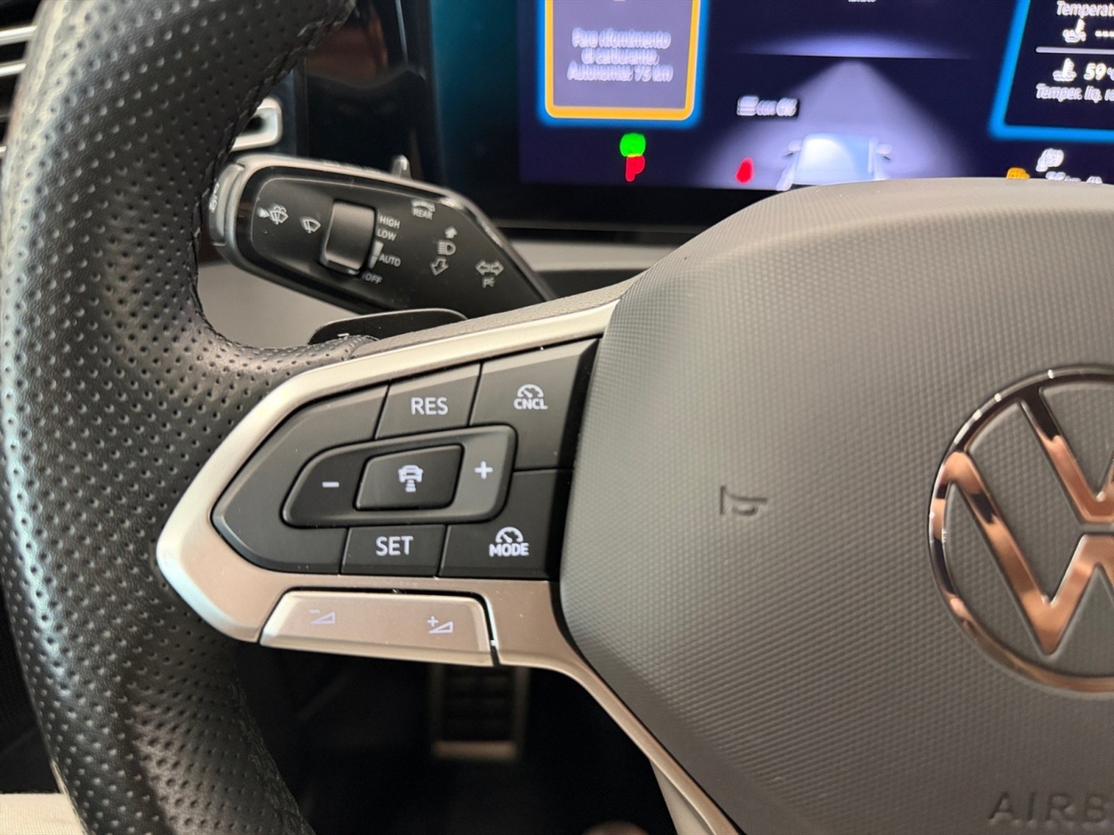Volkswagen Tiguan 2.0 tdi r-line 4motion 193cv dsg - 15