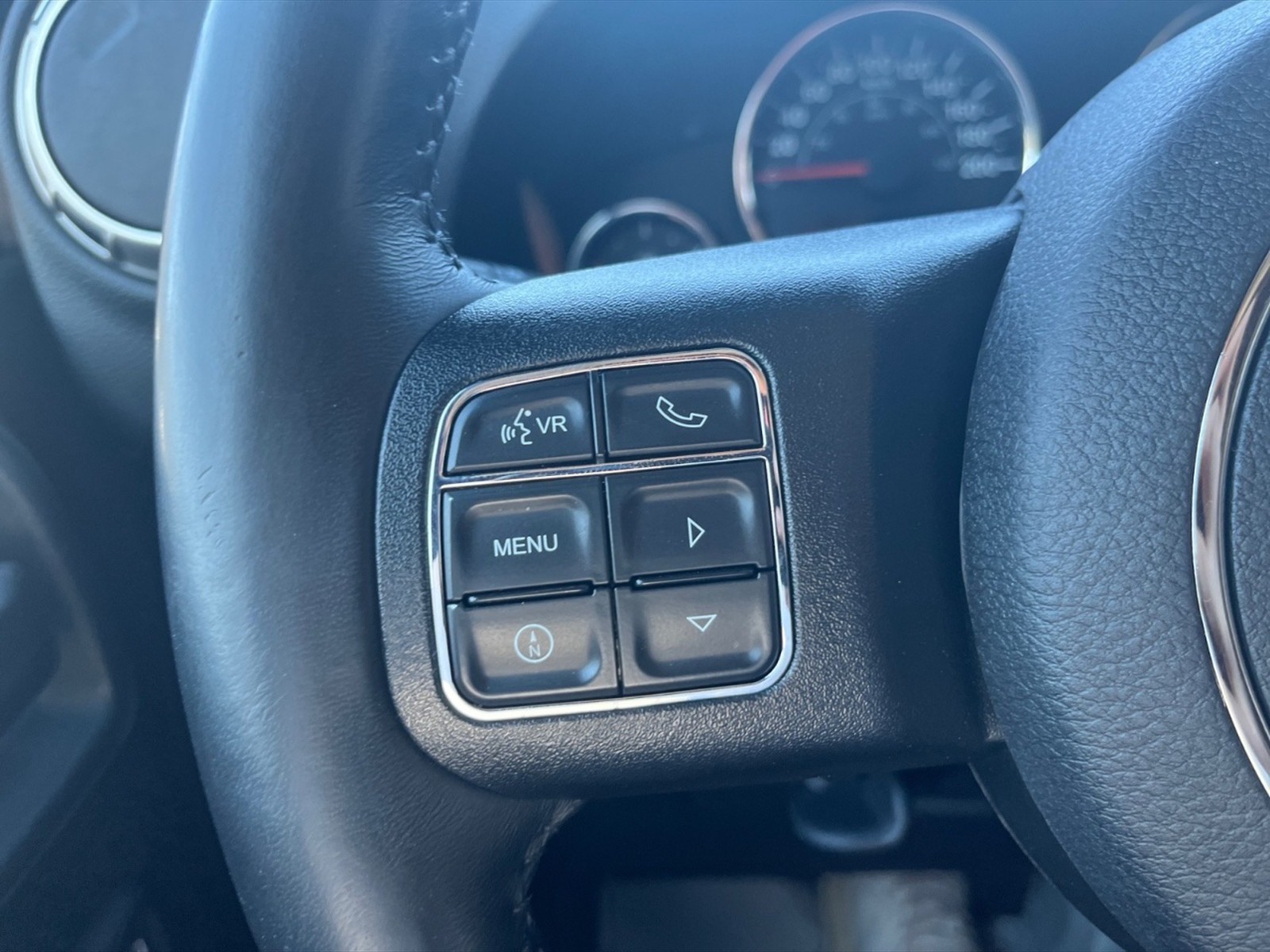 Jeep Wrangler unlimited 2.8 crd sahara auto e6 - 11