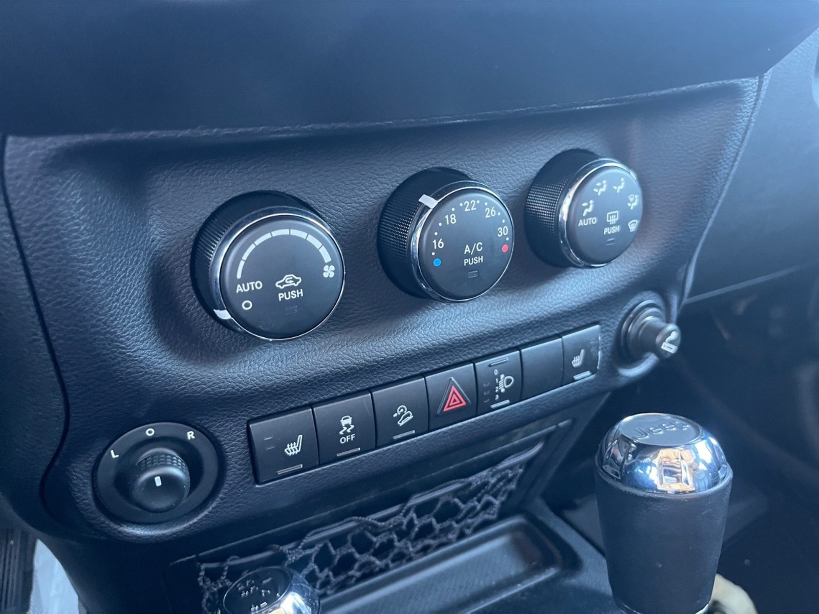 Jeep Wrangler unlimited 2.8 crd sahara auto e6 - 15