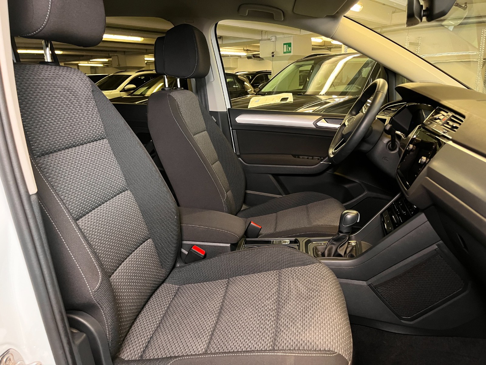 Volkswagen Touran 2.0 tdi edition plus dsg - 9