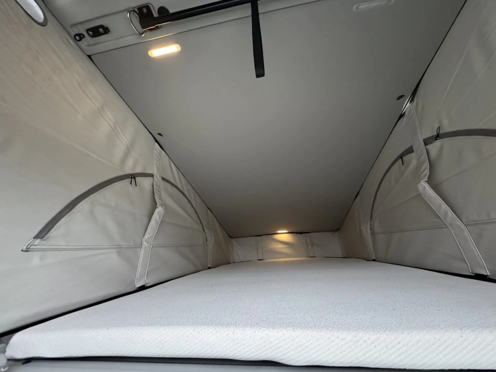 Volkswagen T6.1 California California 2.0 Tdi Beach Camper 150cv DSG - 13