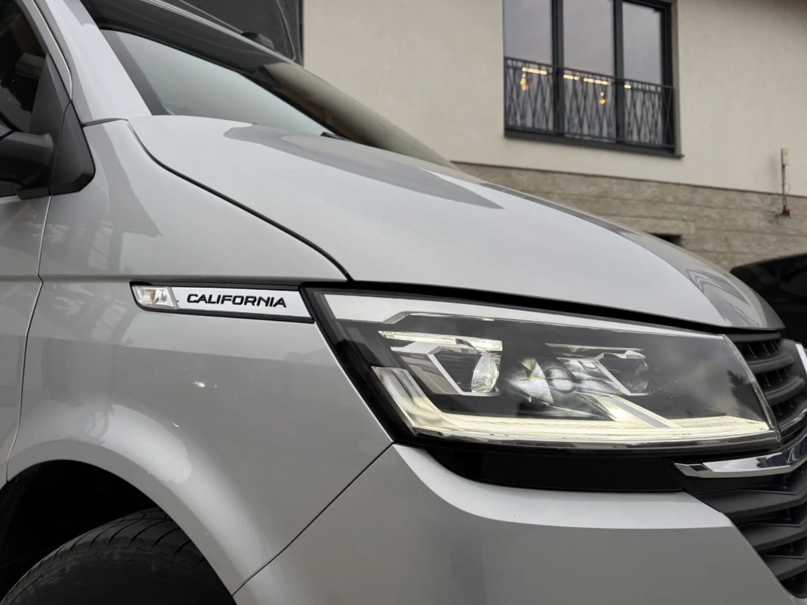 Volkswagen T6.1 California California 2.0 Tdi Beach Camper 150cv DSG - 3