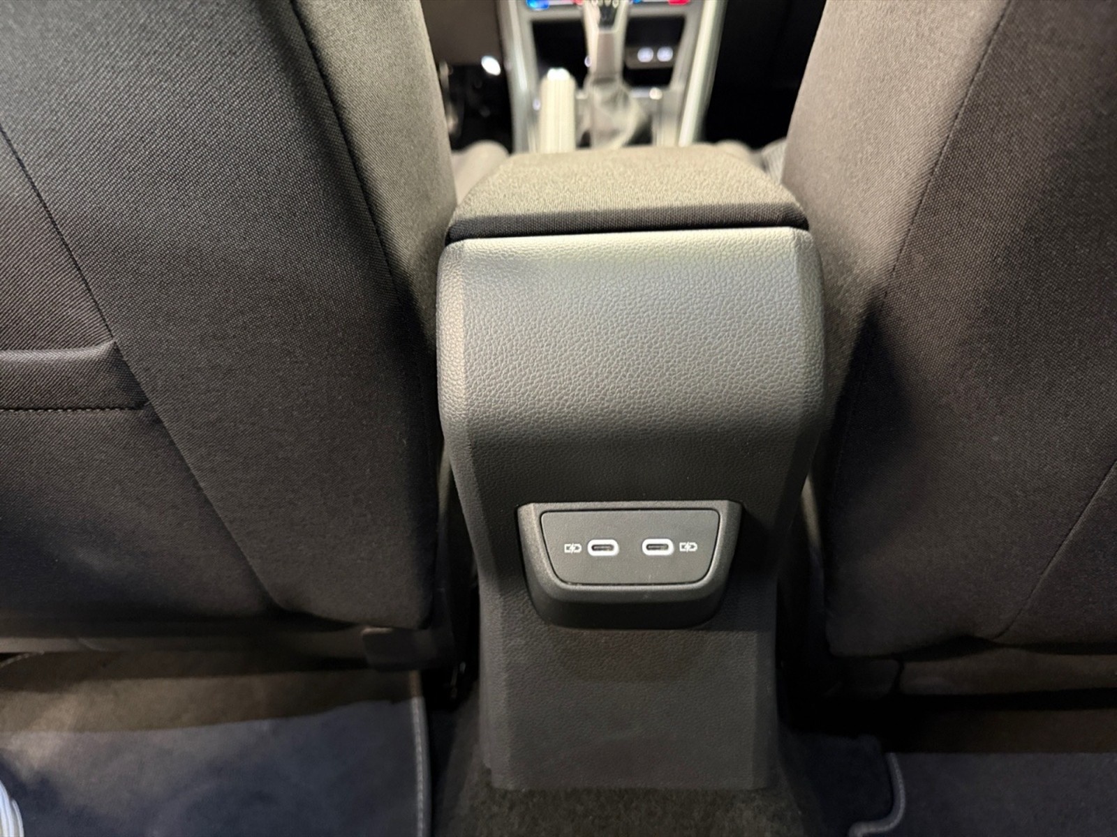 Volkswagen Taigo 1.0 tsi r-line 115cv dsg - 24
